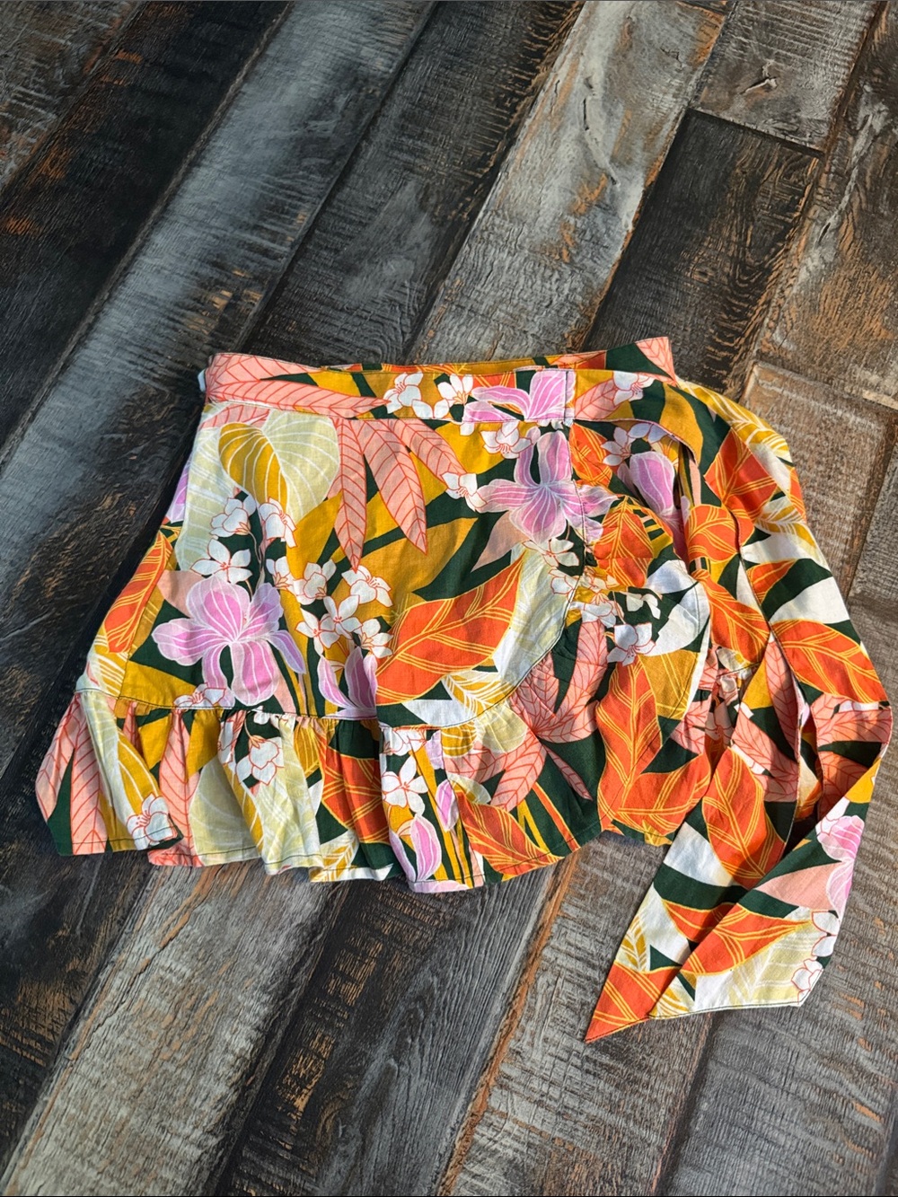 NWT aerie Hawaiian wrap tie skirt size XS